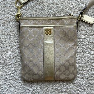 Coach purse crossbody